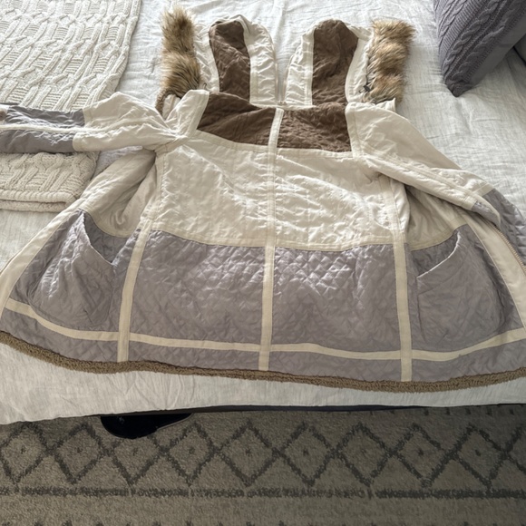 BCBG Maxazria fur lined color block winter coat - Picture 3 of 4